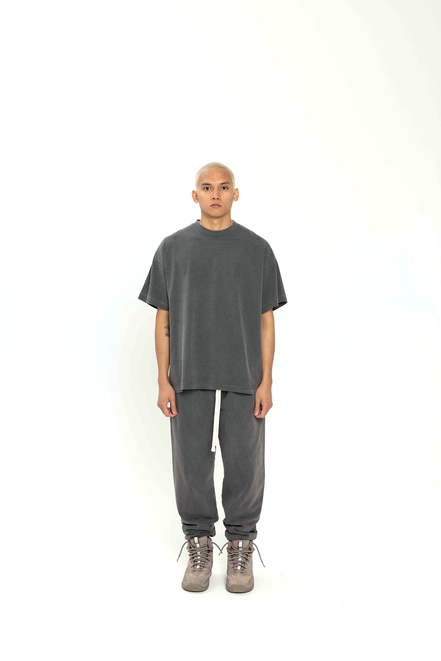 CMX PIGMENT BLACK T-SHIRT