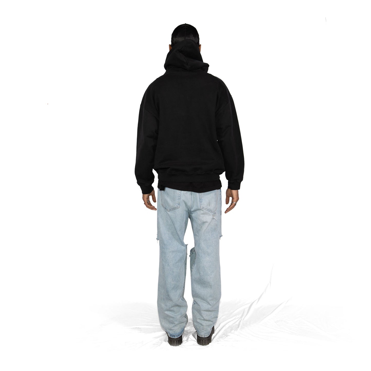CM7000 BLACK HOODIE